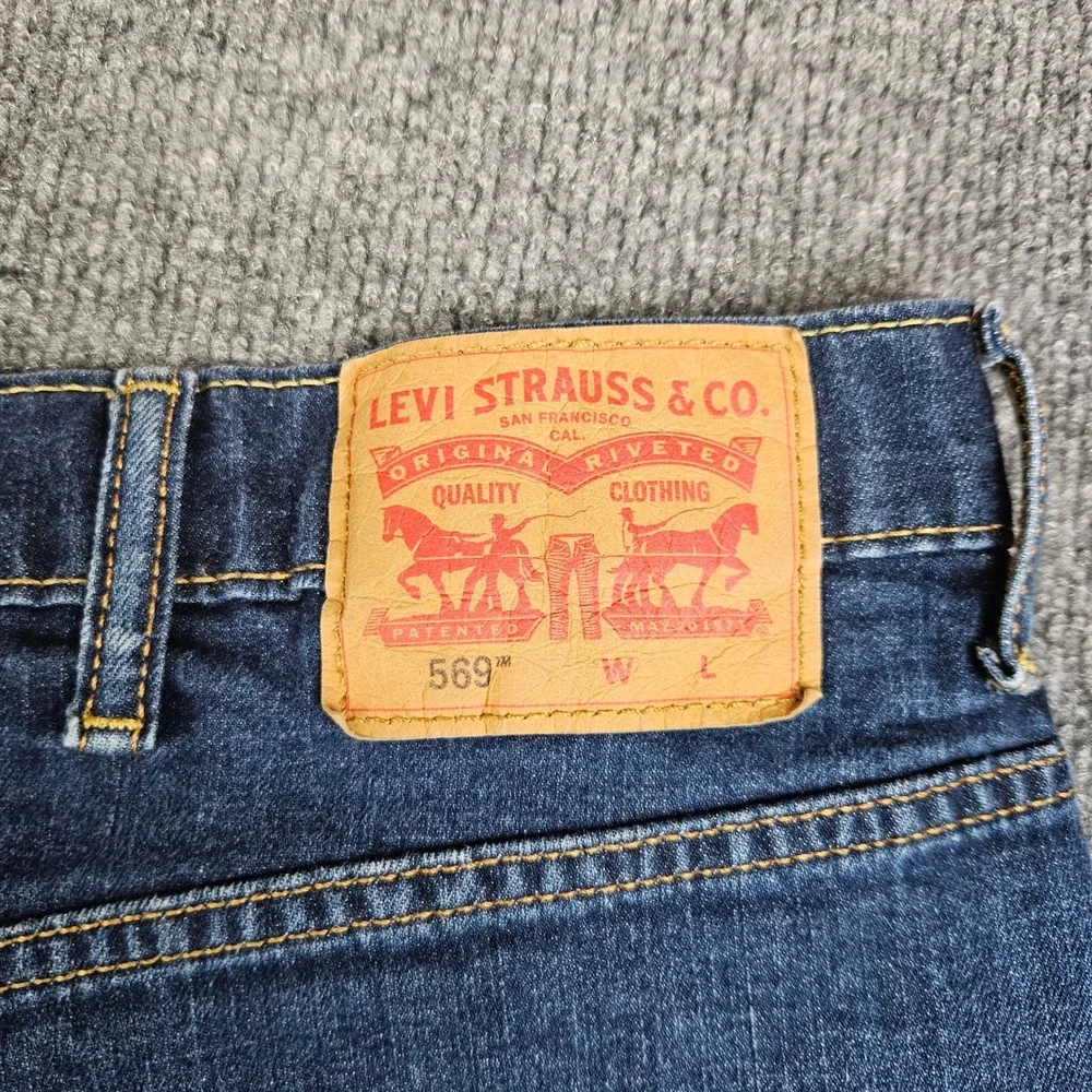 Levi's 569 Denim Jean Shorts Men's 44 Jorts Loose‎ Straight Baggy Dark Wash Blue